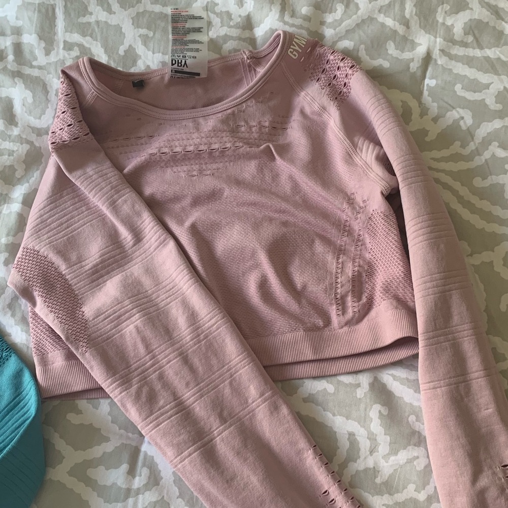 nwot gymshark cropped top!